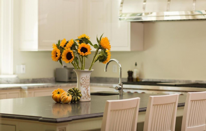 多雨潮濕的南方,到底要不要買(mǎi)除濕機(jī)?